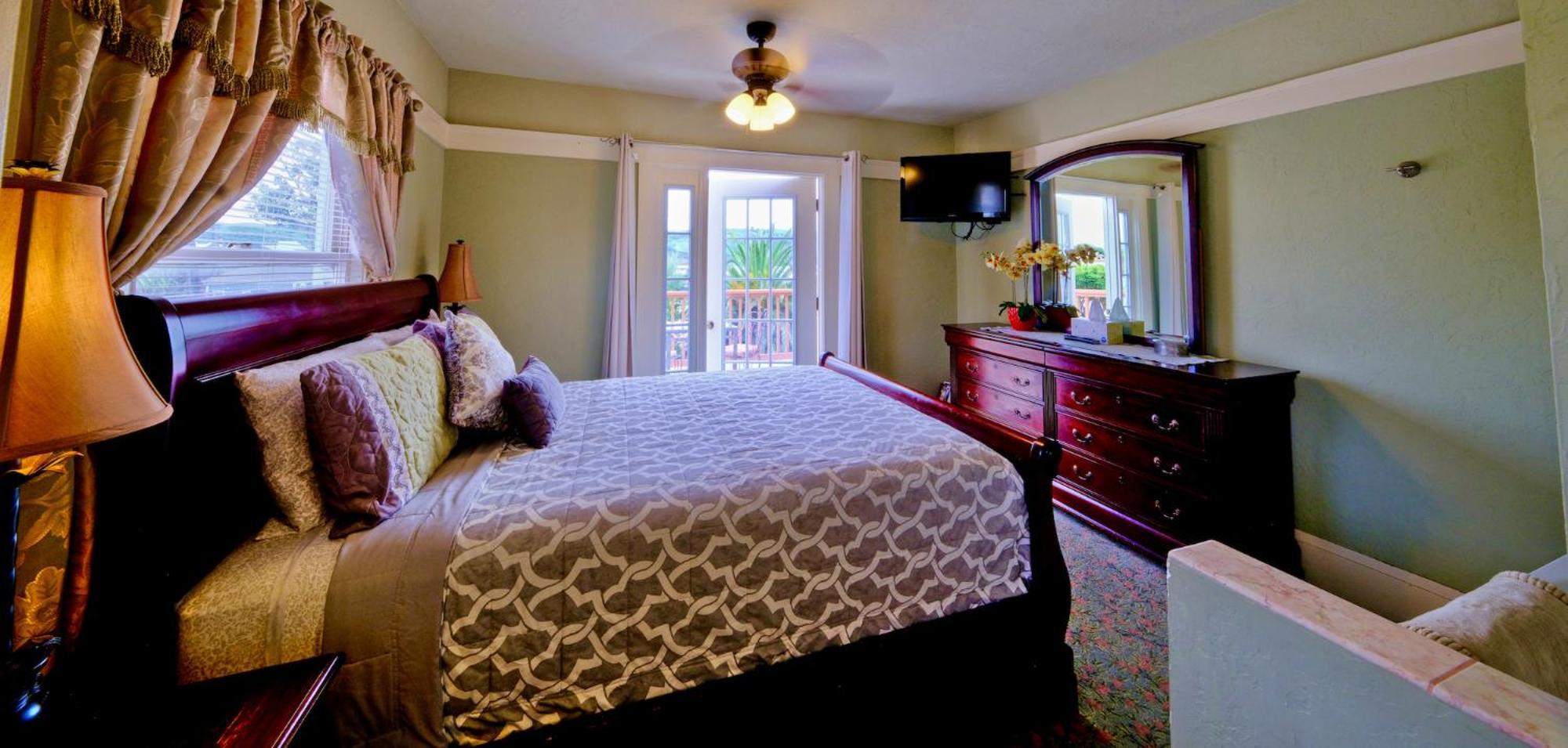بنيسيا Shorelight Inn المظهر الخارجي الصورة