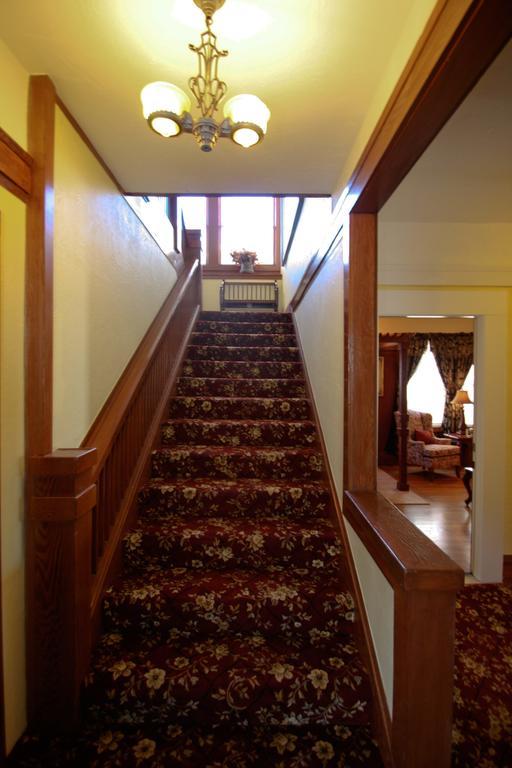 بنيسيا Shorelight Inn المظهر الخارجي الصورة