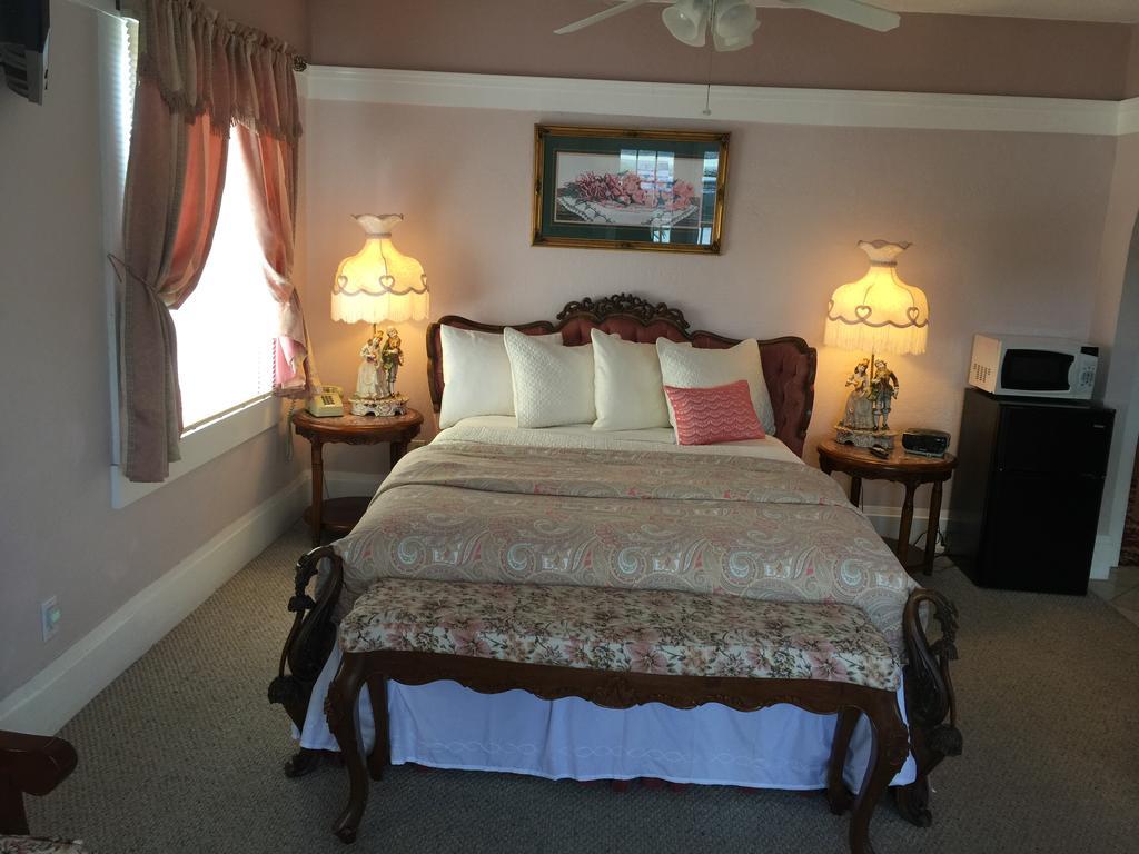 بنيسيا Shorelight Inn المظهر الخارجي الصورة