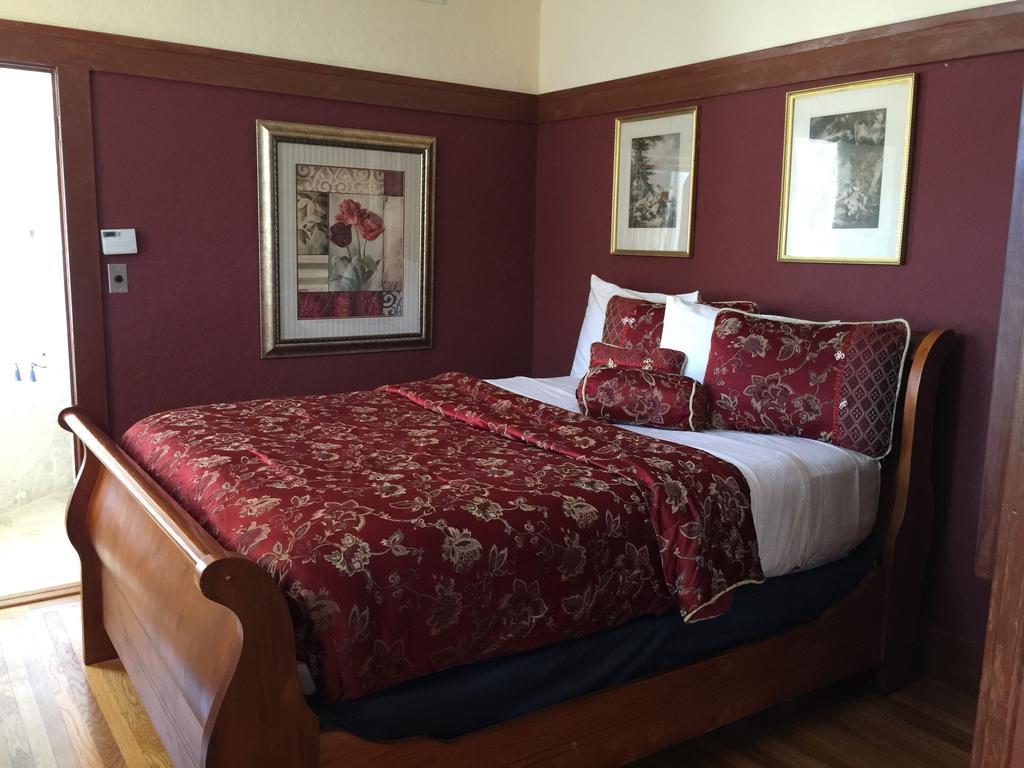 بنيسيا Shorelight Inn المظهر الخارجي الصورة
